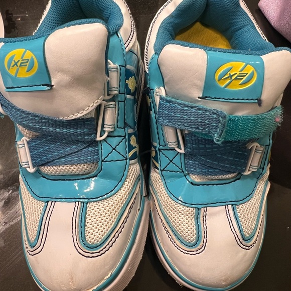 Girls Heelys size 12 - Picture 4 of 4